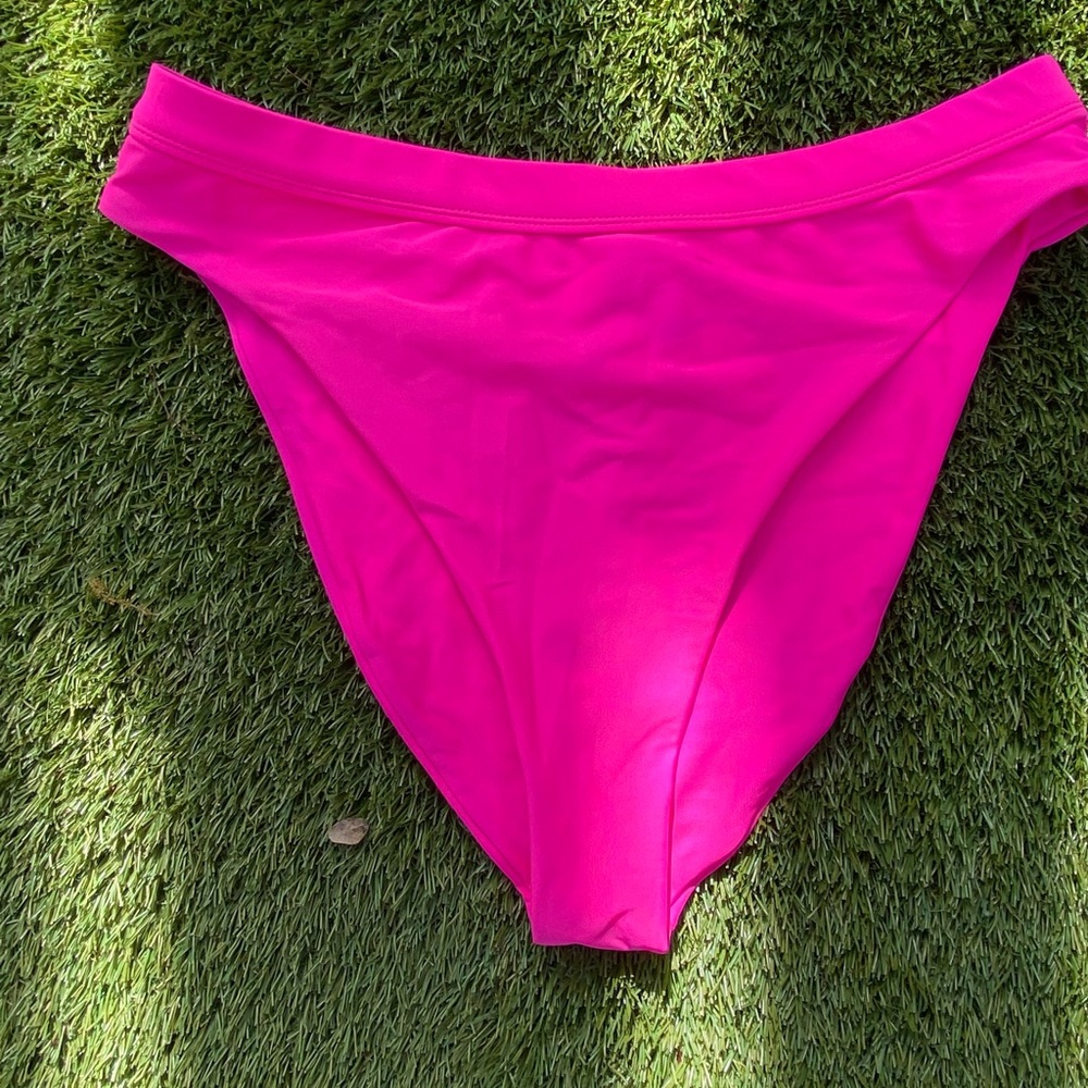 🔥L hot pink cheeky high waisted bikini bottom